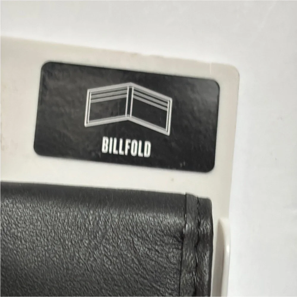 Dickies Classic Black Leather Billfold Wallet